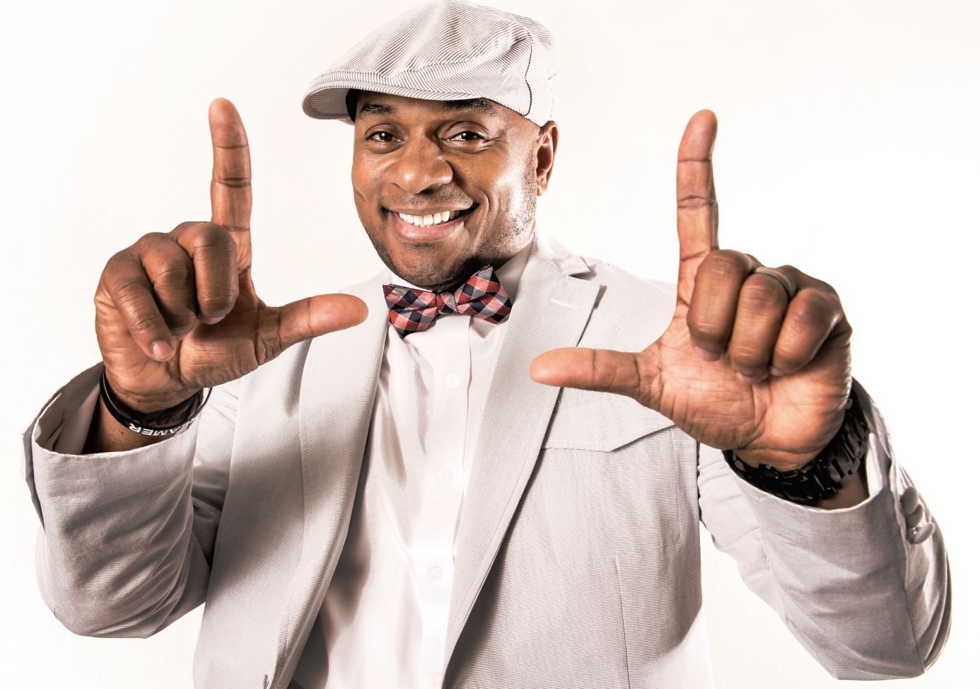 Tony Roberts Plays THE ONTARIO IMPROV THE 2nD WEEK OF JUNE